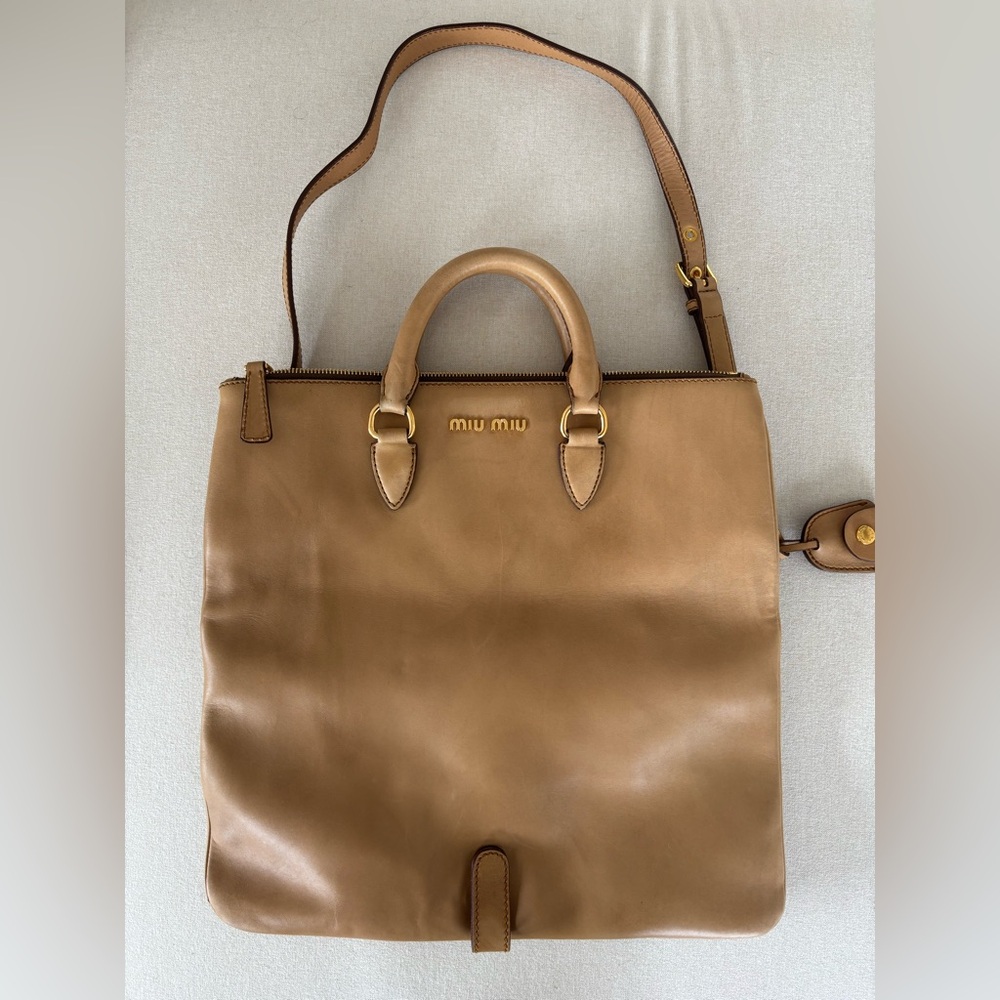 Miu Miu foldover crossbody vitello leather bag tan beige - Picture 2 of 16